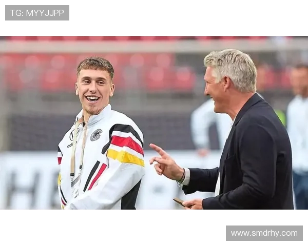 德甲球队后卫主力球员大腿拉伤对战绩的影响