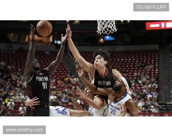 开拓者半场四人得分上双杨瀚森未能登场公牛落后6分