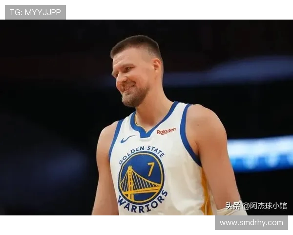 科尔确认追梦将在对阵鹈鹕的比赛中出战并无出场时间限制